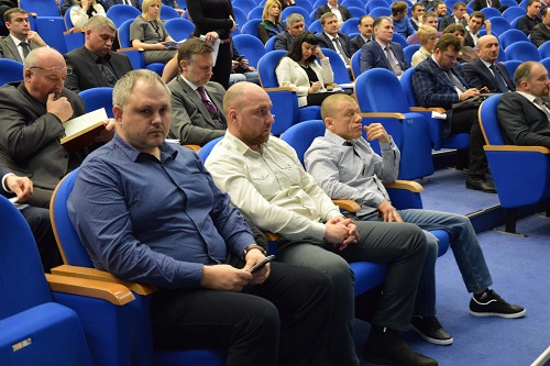 таксисты и Вице-губернатор МО Ильдар Габдрахманов, такси форум