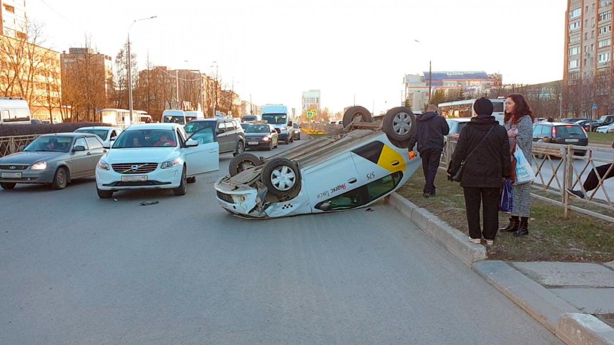 ЯндексТакси Обнинск, ДТП с такси в Обнинске